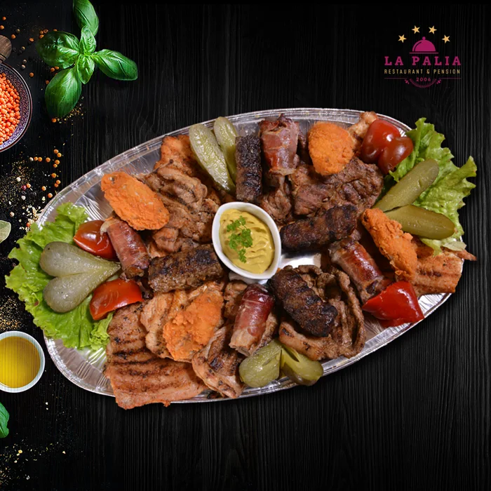 Platou mix grill — cald